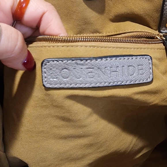 LOUENHIDE Gray Snake Print Large Tote Bag - Picture 4 of 13